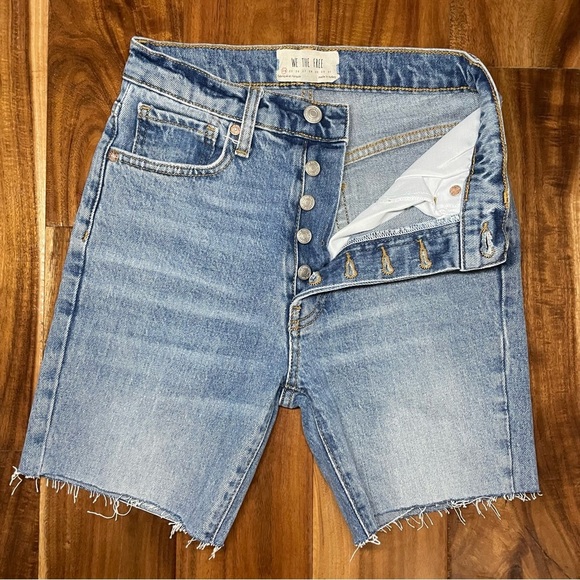 We The Free Light Blue Denim Jean Shorts - Picture 4 of 6
